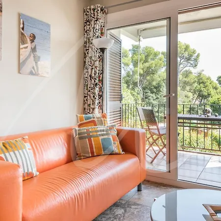 Estrella By Seamount Apartment